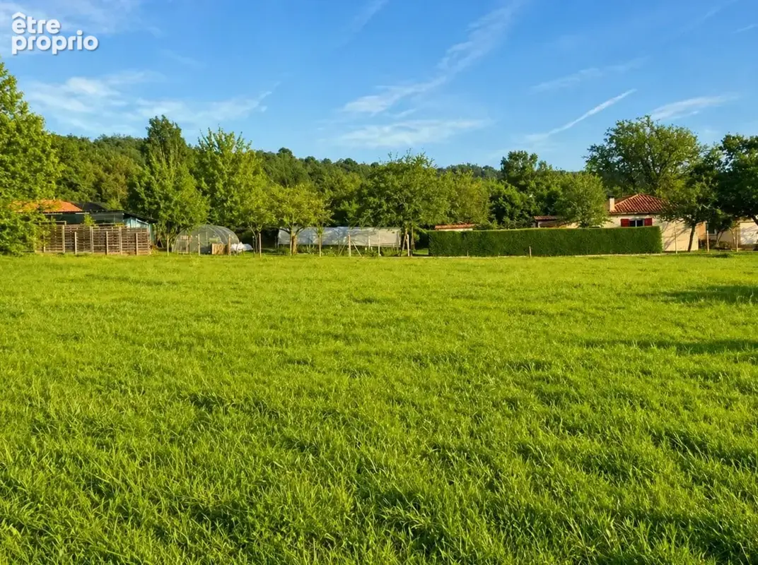 Terrain à RAZAC-SUR-L'ISLE