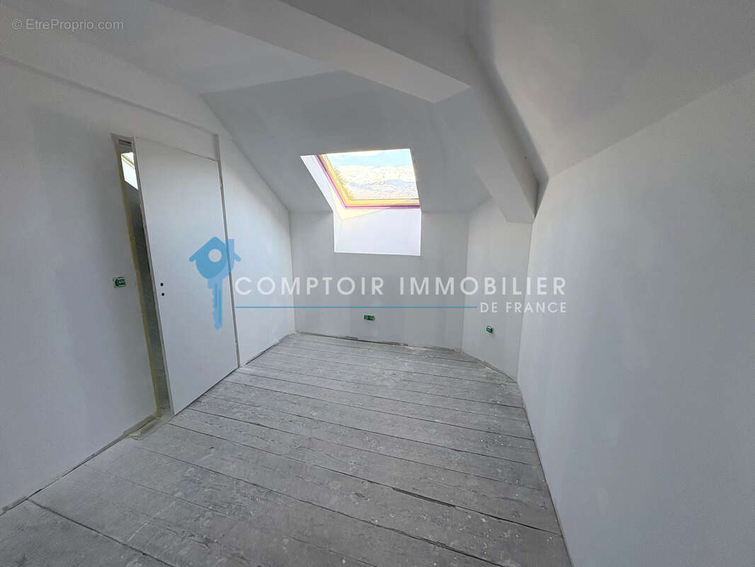 Appartement à CROLLES