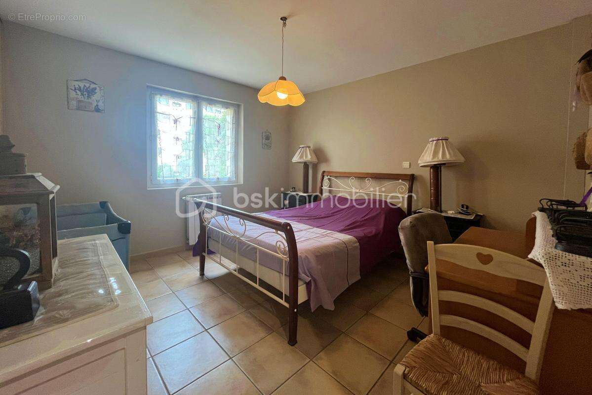 Maison à PELISSANNE