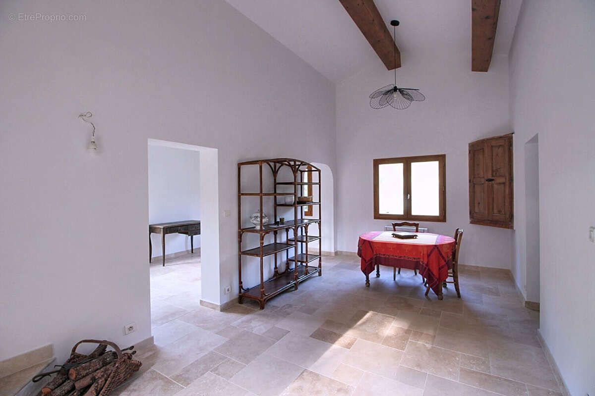 Maison à LORGUES