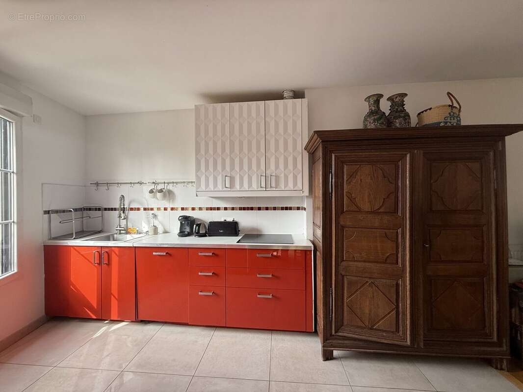 Appartement à COURBEVOIE