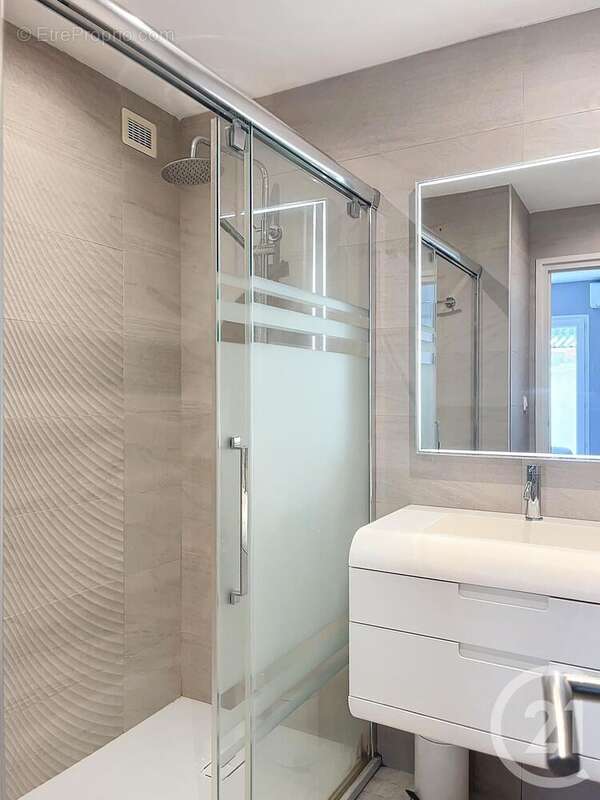 Maison à SAINT-CYPRIEN