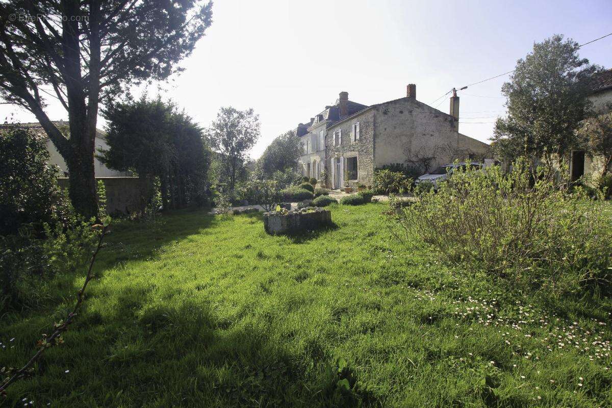 Maison à LA BENATE