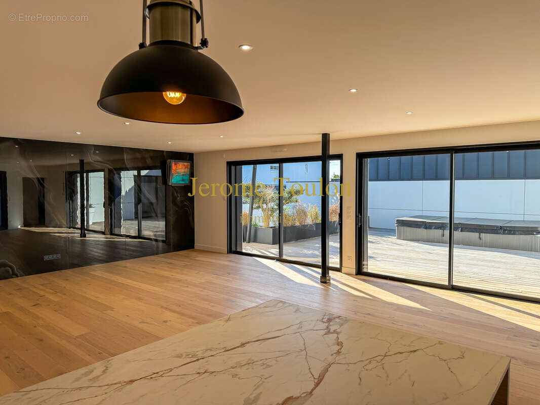 Maison à VAUX-SUR-MER