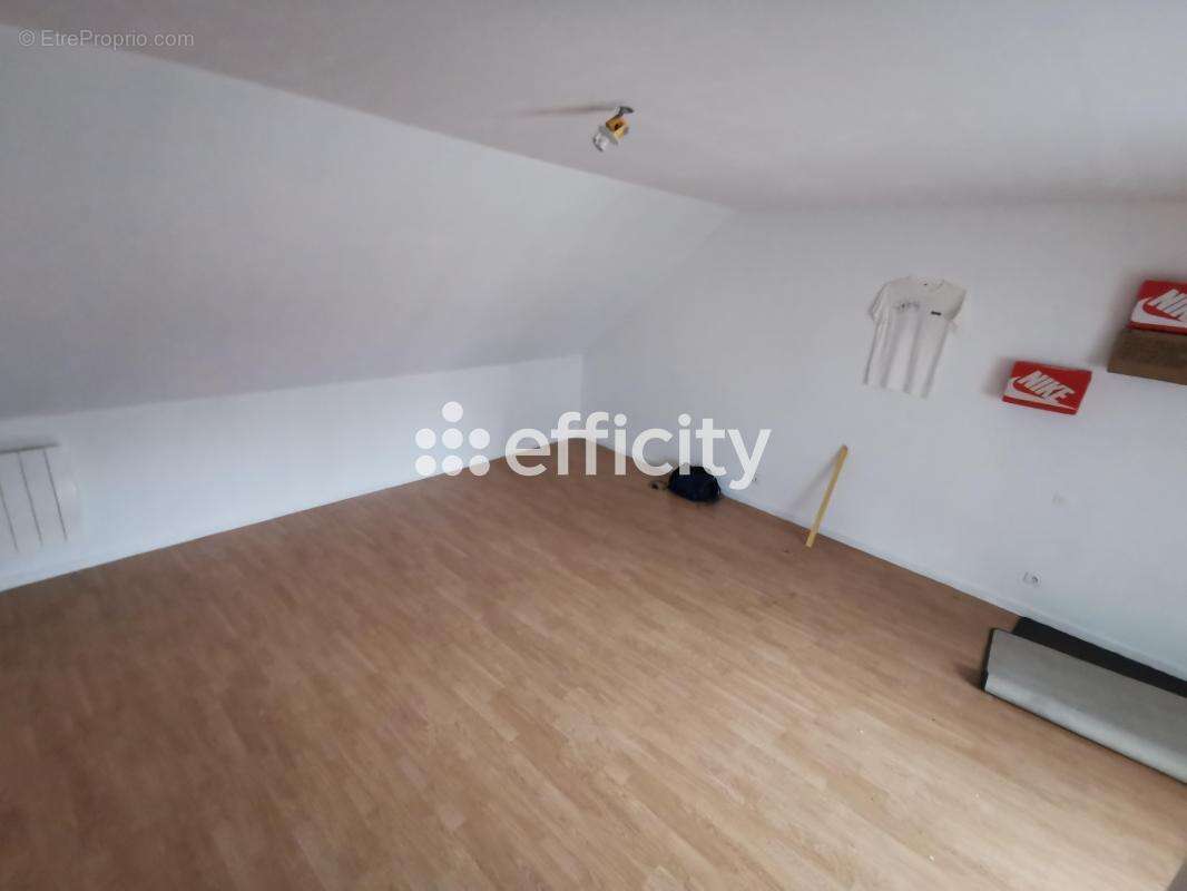 Maison à VILLEDIEU-LES-POELES