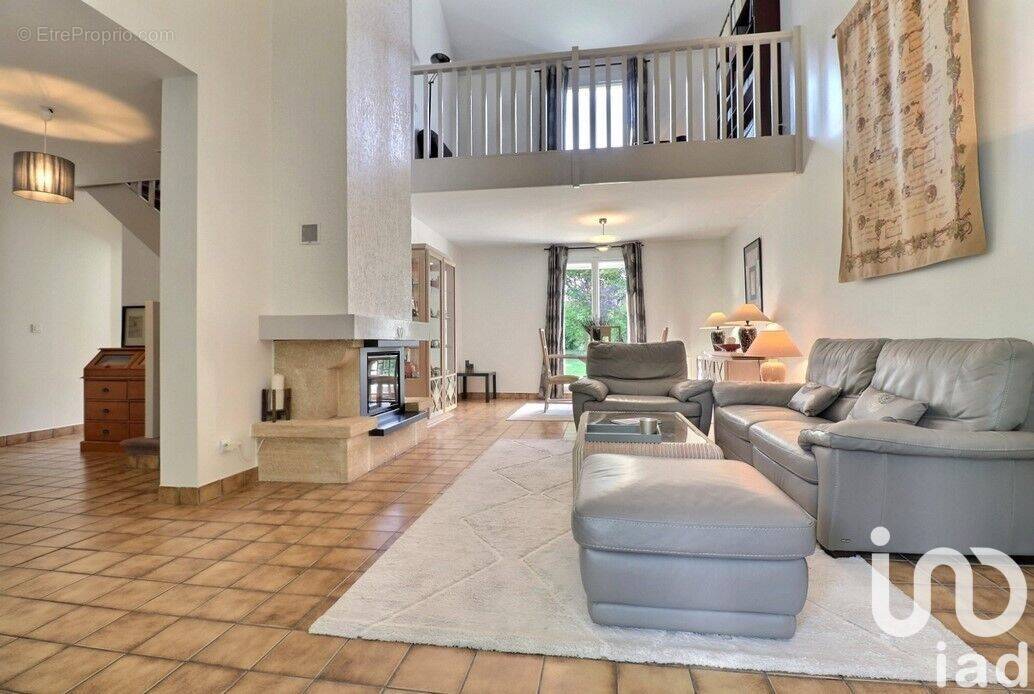 Photo 1 - Maison à LE PLESSIS-TREVISE