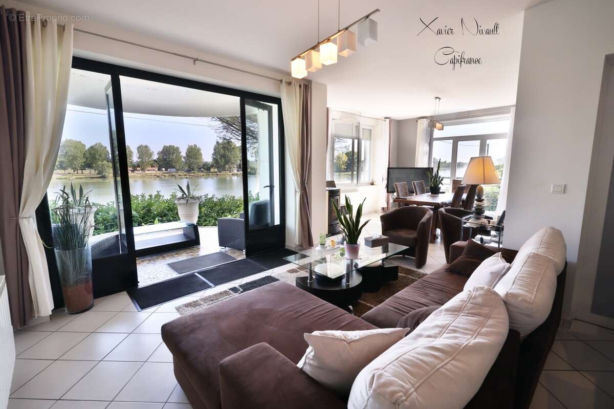 Maison à vendre 4 pièces FLEURVILLE (71) - photo 5