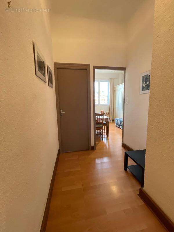 Appartement à GREOUX-LES-BAINS