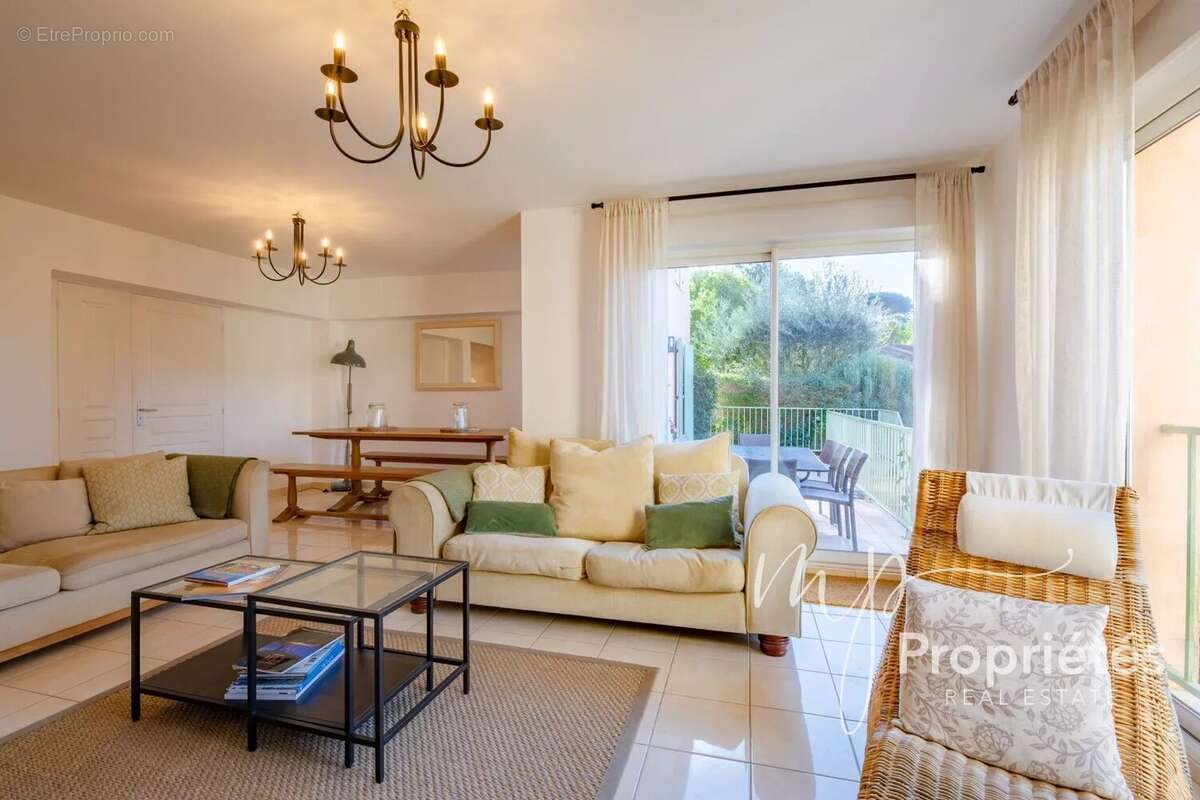 Maison à RAYOL-CANADEL-SUR-MER