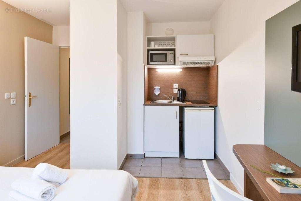 INVESTISSEMENT LOCATIF  Saint-Cyr-l'École  Résidence Affaires Zenitude Versailles Saint-Cyr-l'École - 6.36 % de rentabilité - photo 3