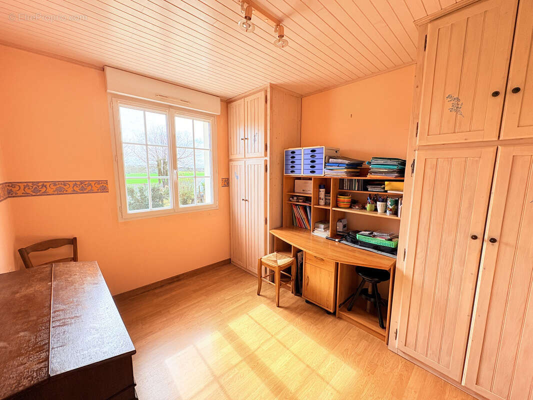 Maison à SAINT-ELIPH