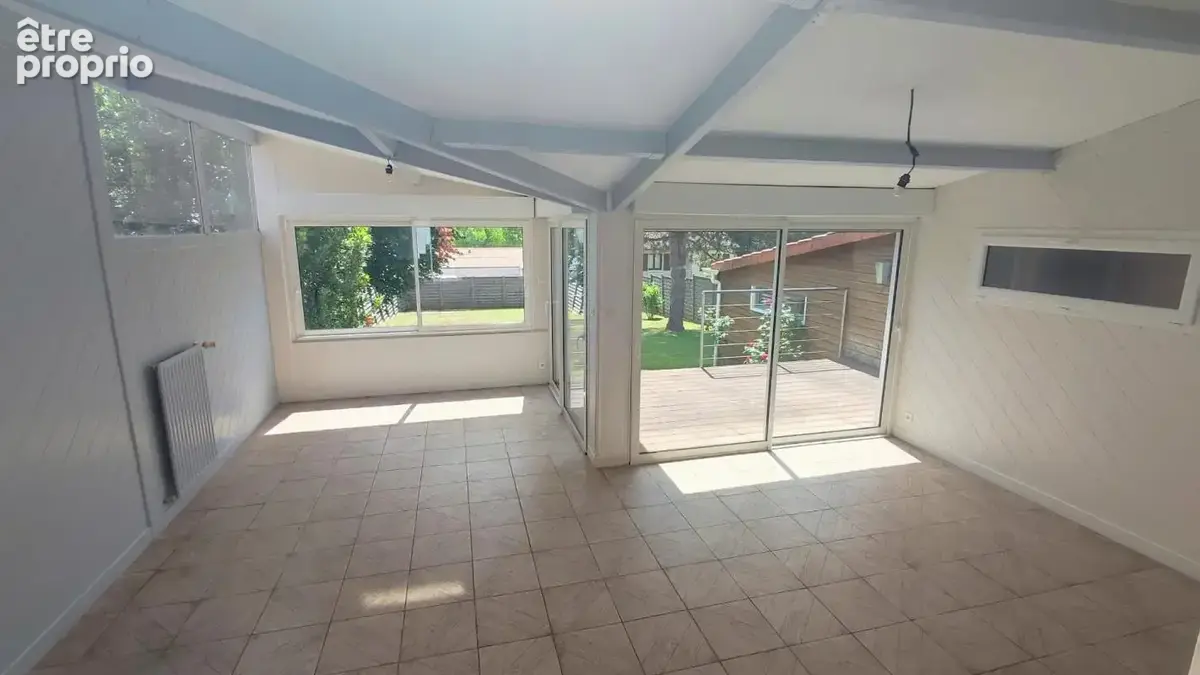Maison rénovée alliant cachet et confort moderne - photo 6