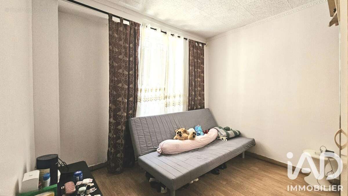 Appartement 43 m² à Aubervilliers  - photo 2