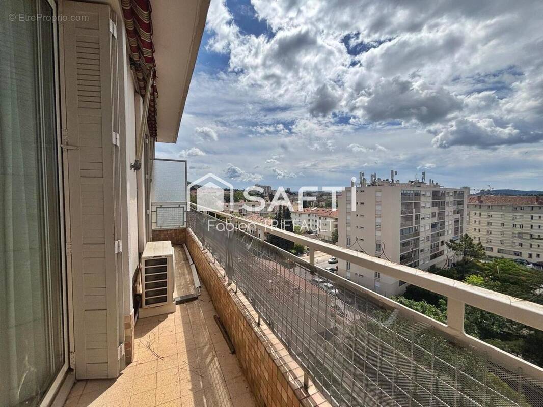 Photo 1 - Appartement à TOULON