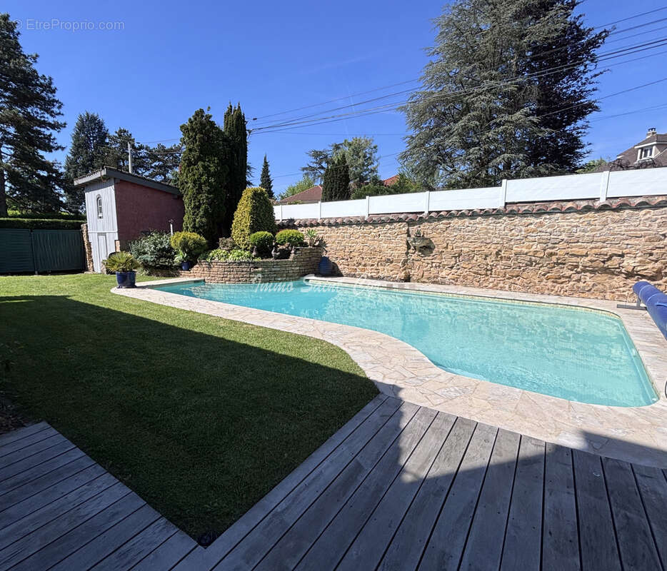 Maison à SAINT-CYR-AU-MONT-D'OR