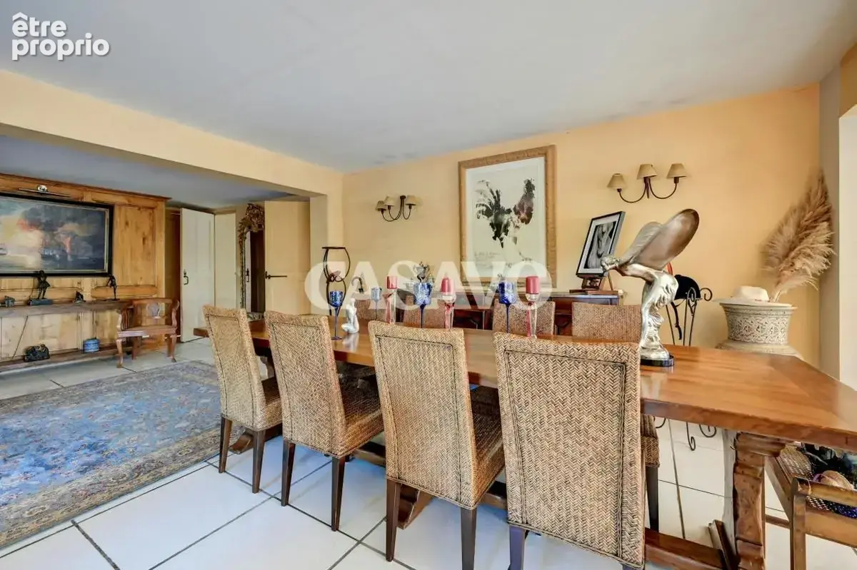 Vente Maison 8 pièces de 300m² - 13460 Saintes-Maries-de-la-Mer - photo 13