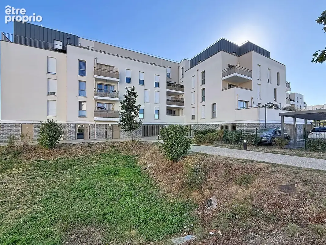 Appartement à MOISSY-CRAMAYEL