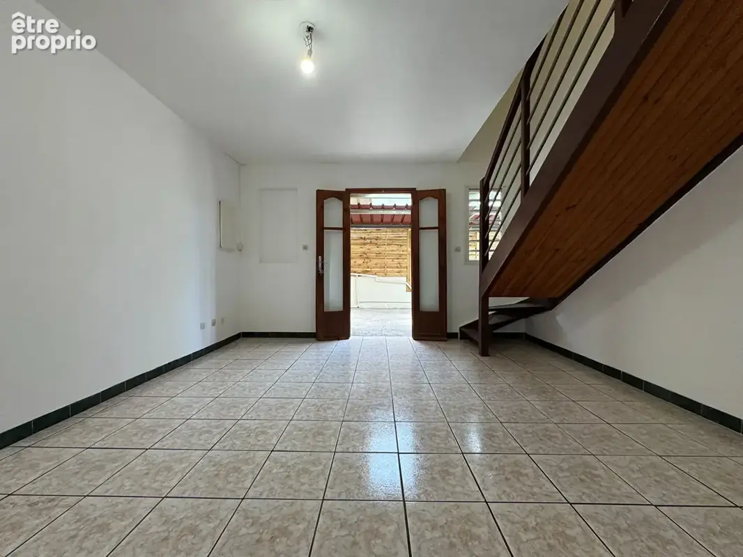 A VENDRE - Sainte-Marie La Découverte - Maison T3 avec terrasse couverte et abri voiture - photo 7