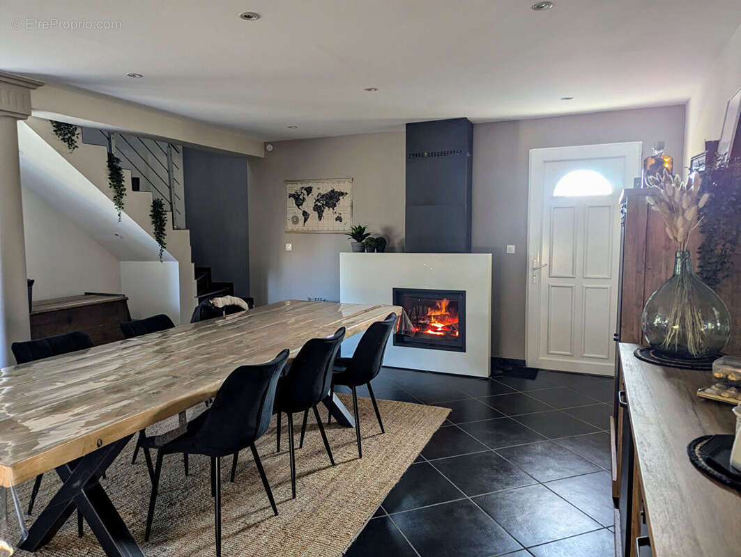 Maison à LA GUERCHE-SUR-L&#039;AUBOIS