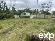 Terrain à SAINT-PIERRE