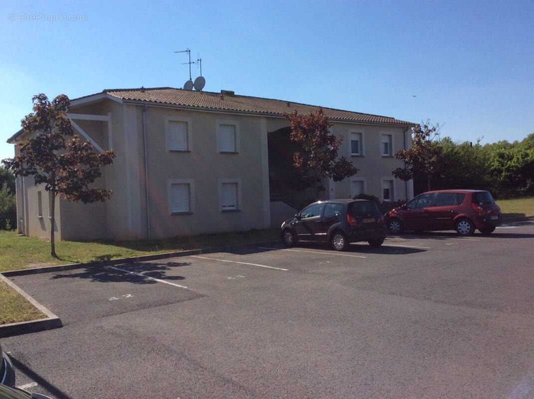 Appartement à COUTRAS