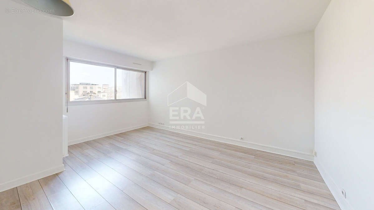 Appartement à PARIS-19E