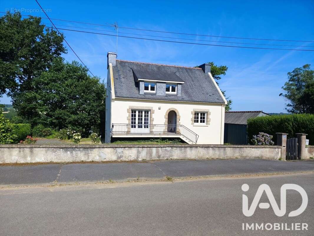 Maison 107 m² à Saint-Thuriau  - photo 4
