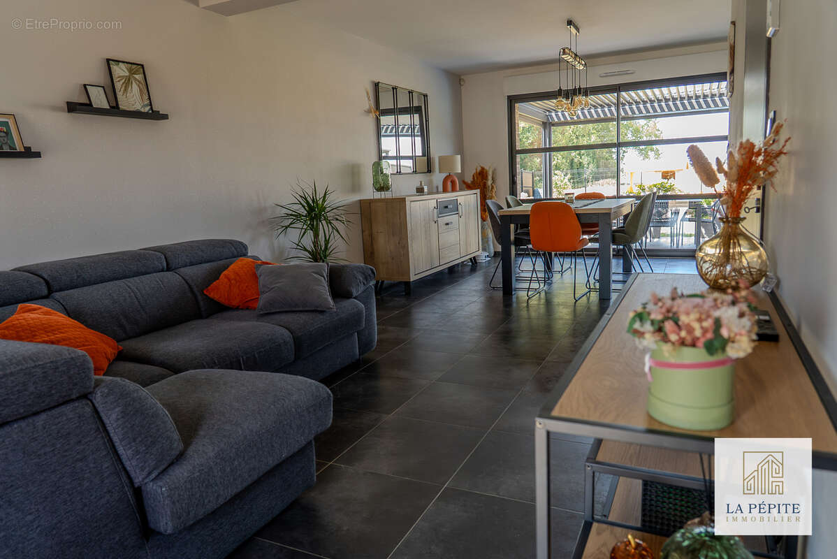 Villa contemporaine individuelle avec vue dégagée sur les champs - photo 4