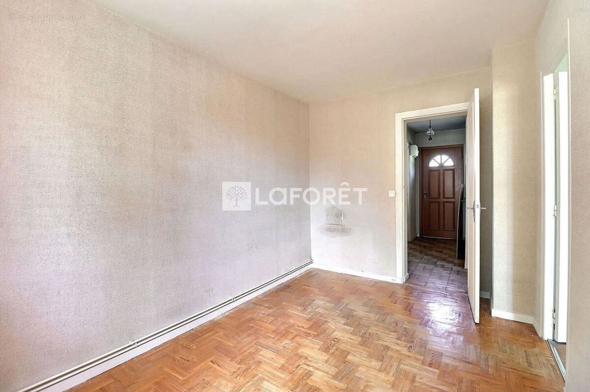 Appartement à VITRY-SUR-SEINE