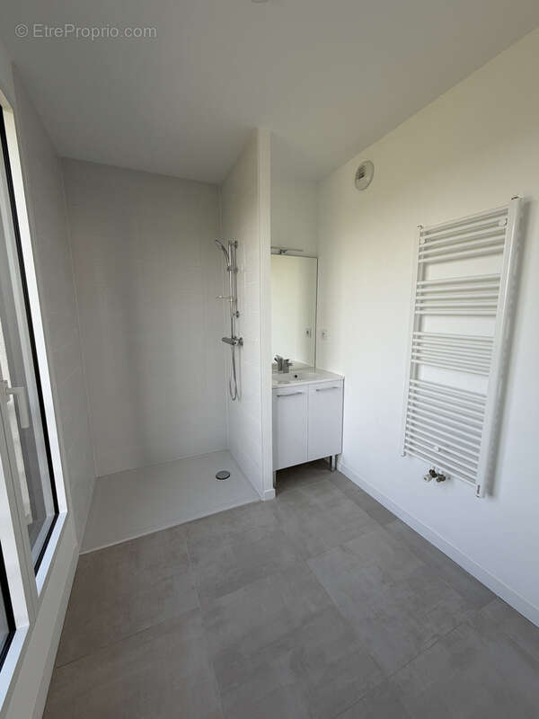 Appartement à SAINT-CYR-SUR-LOIRE