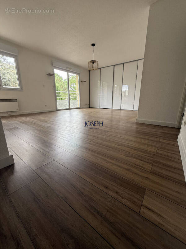 Appartement à SAINT-HILAIRE