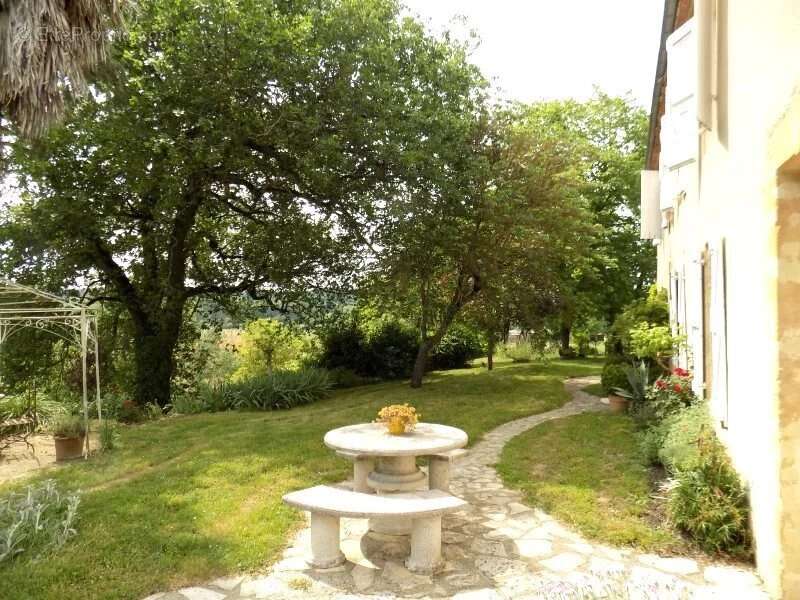 Maison à MIRANDE