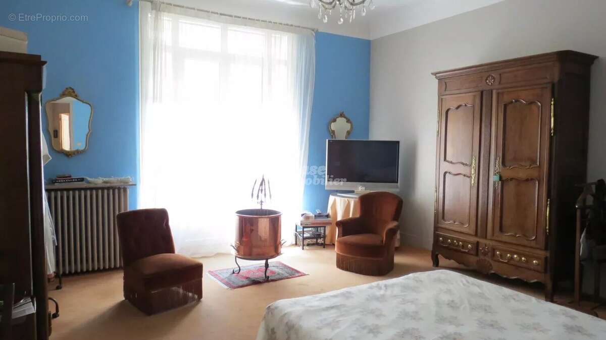 Appartement à MARSEILLE-5E