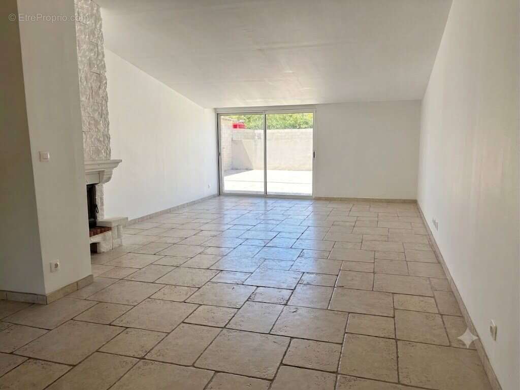 Maison 213 m² à Romans-Sur-Isere  - photo 9