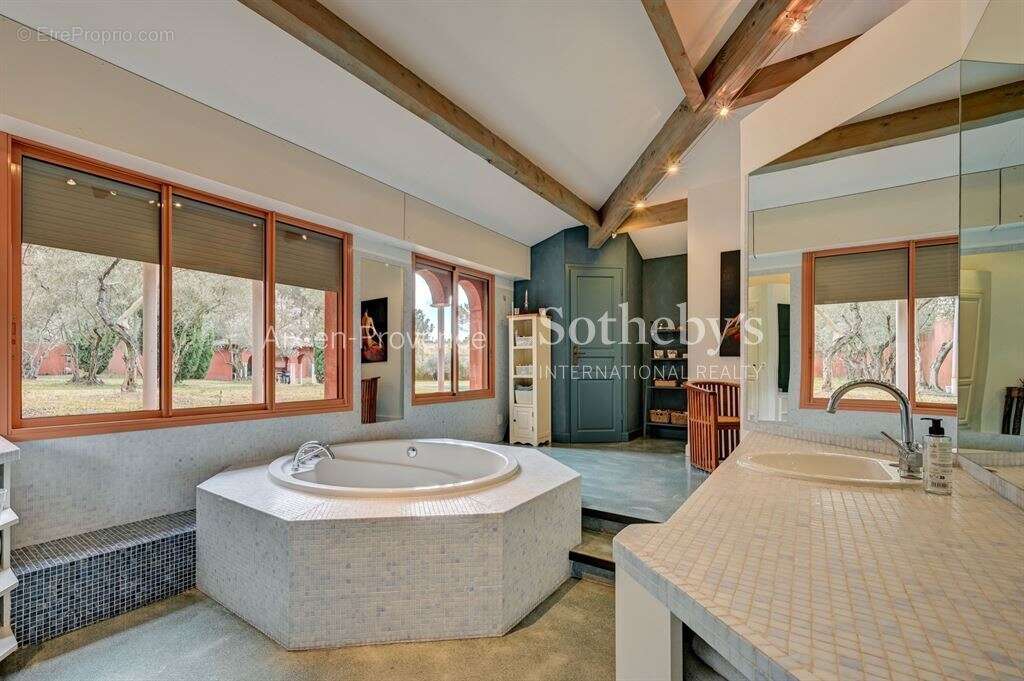 Maison à AIX-EN-PROVENCE