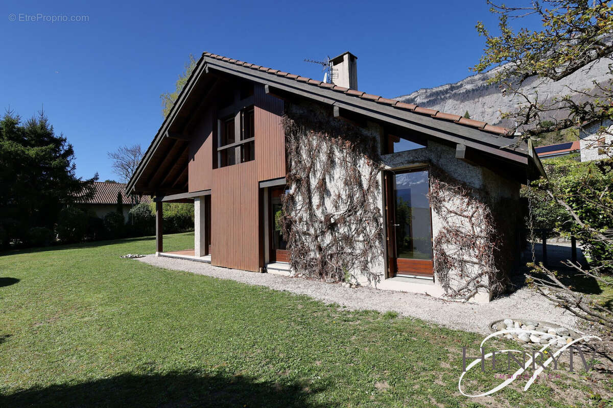 Maison à SAINT-ISMIER