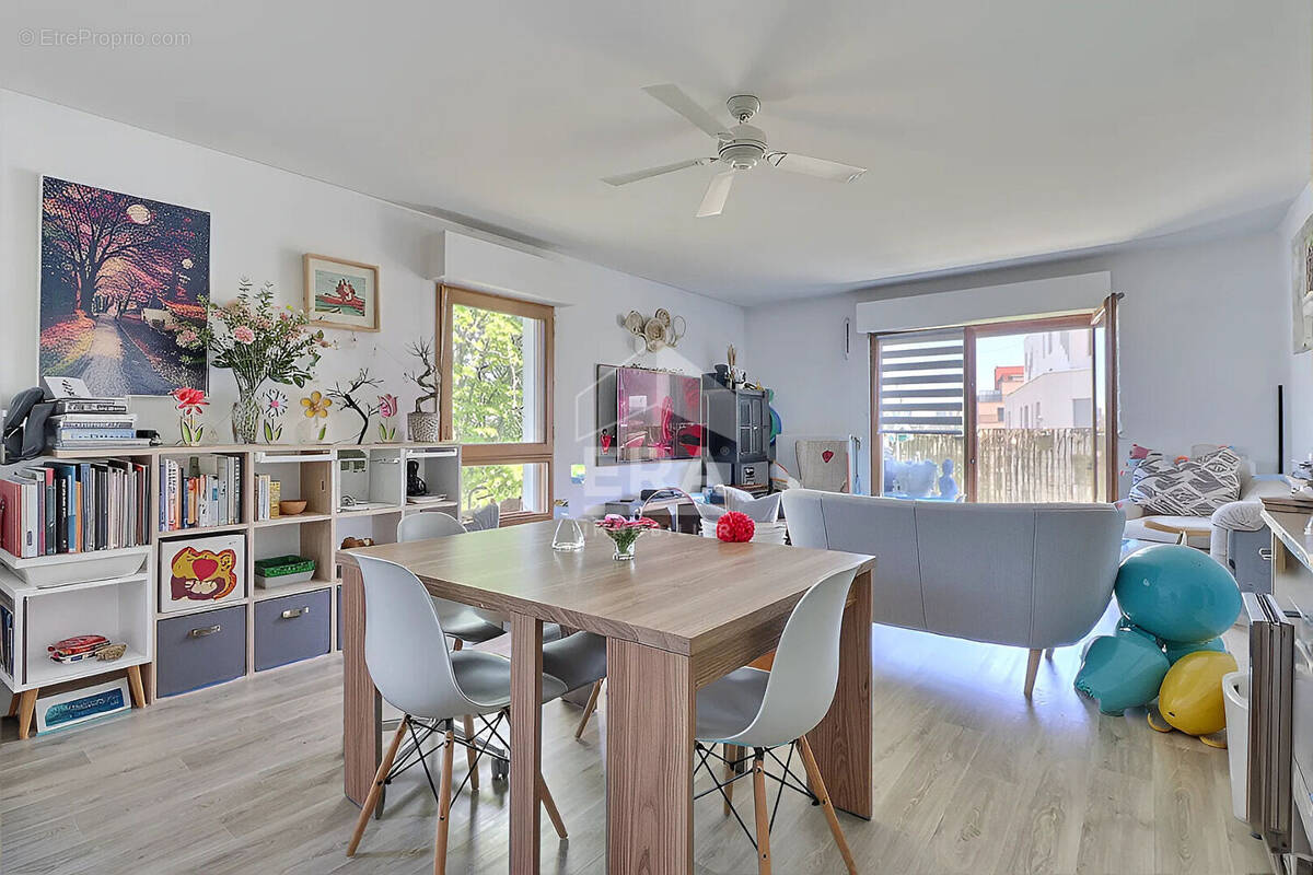 Appartement à SAINT-DENIS