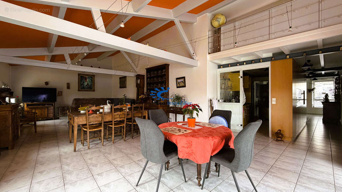 Longere renovee avec gite et piscine - photo 3