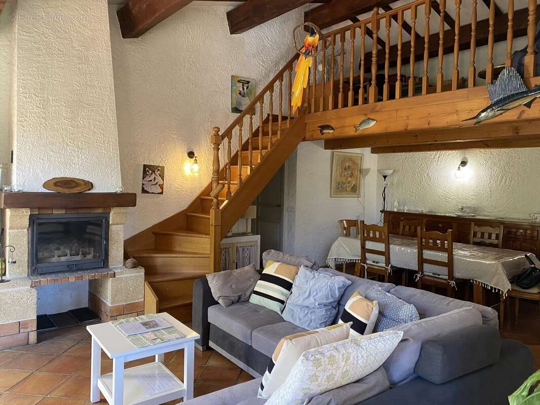 Maison à LA GARDE-FREINET