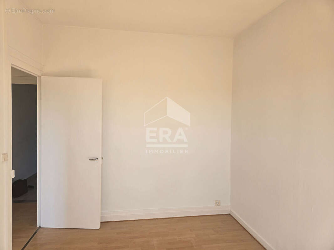 Appartement à NIVOLAS-VERMELLE