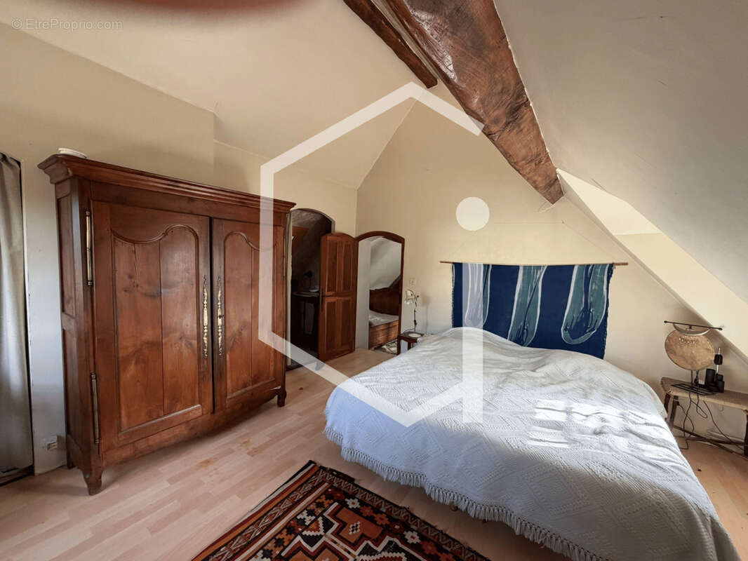 Maison à SURY-PRES-LERE