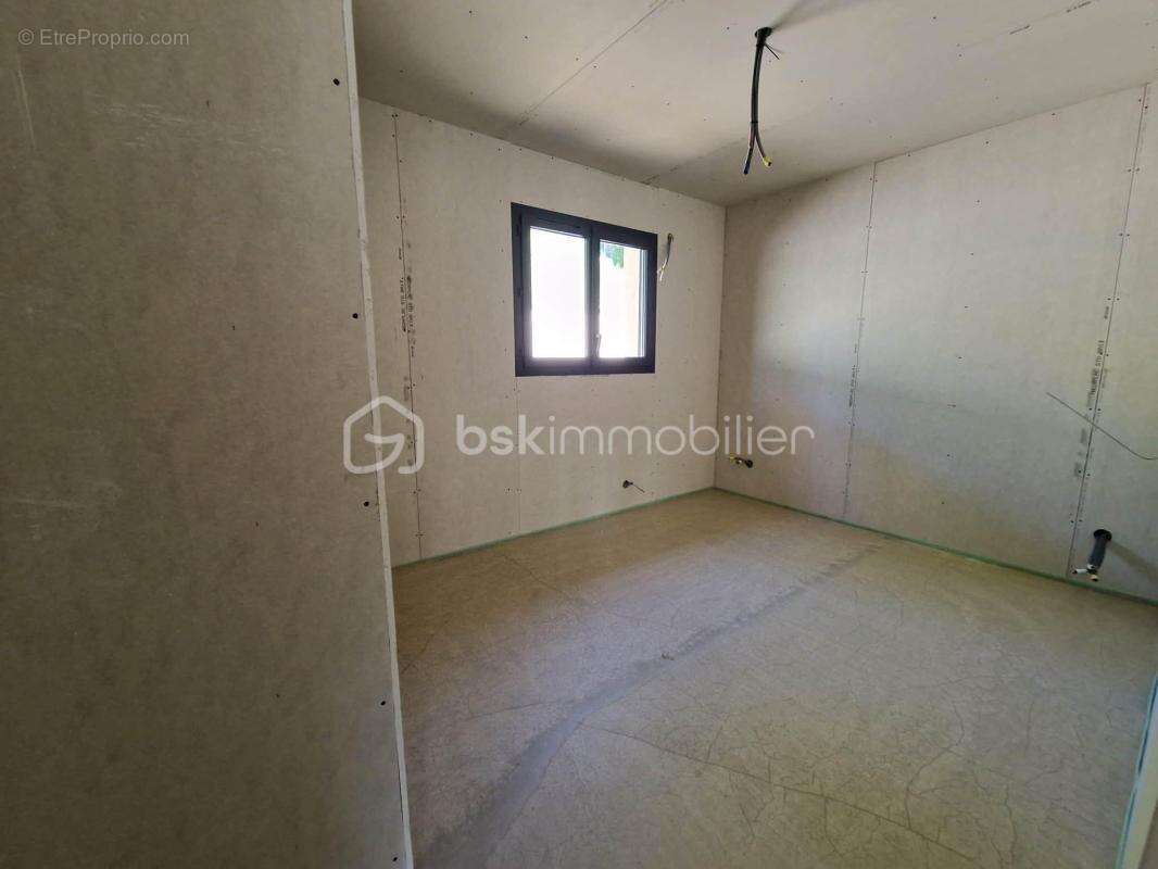 Maison à LA TOUR-DU-PIN