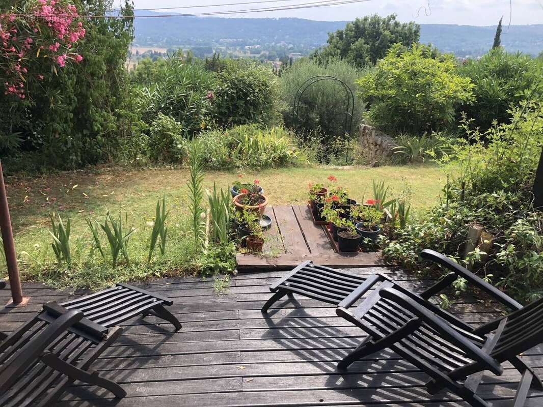 Maison à TOURRETTES