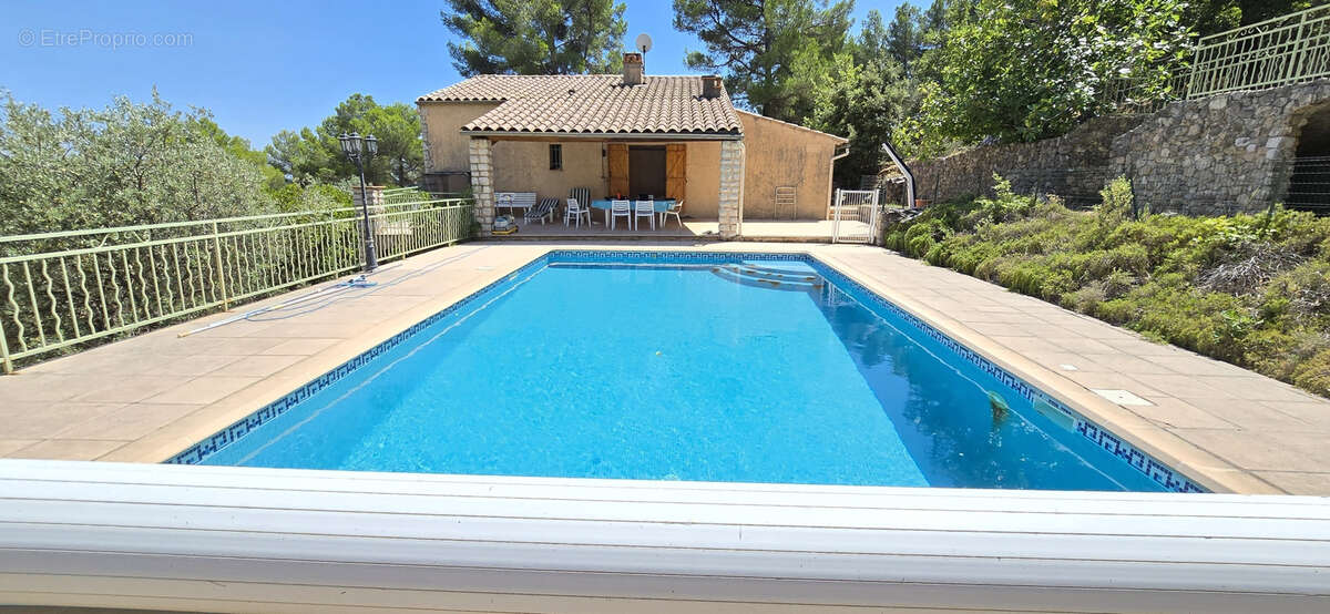 Maison à CALLAS