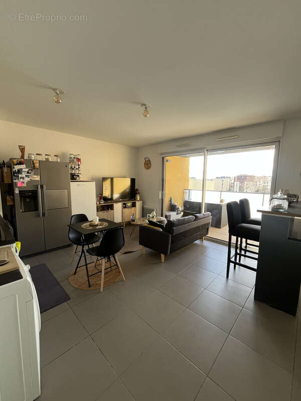 Appartement T3   54 m2   St Jean de Vedas - 2019 - photo 3
