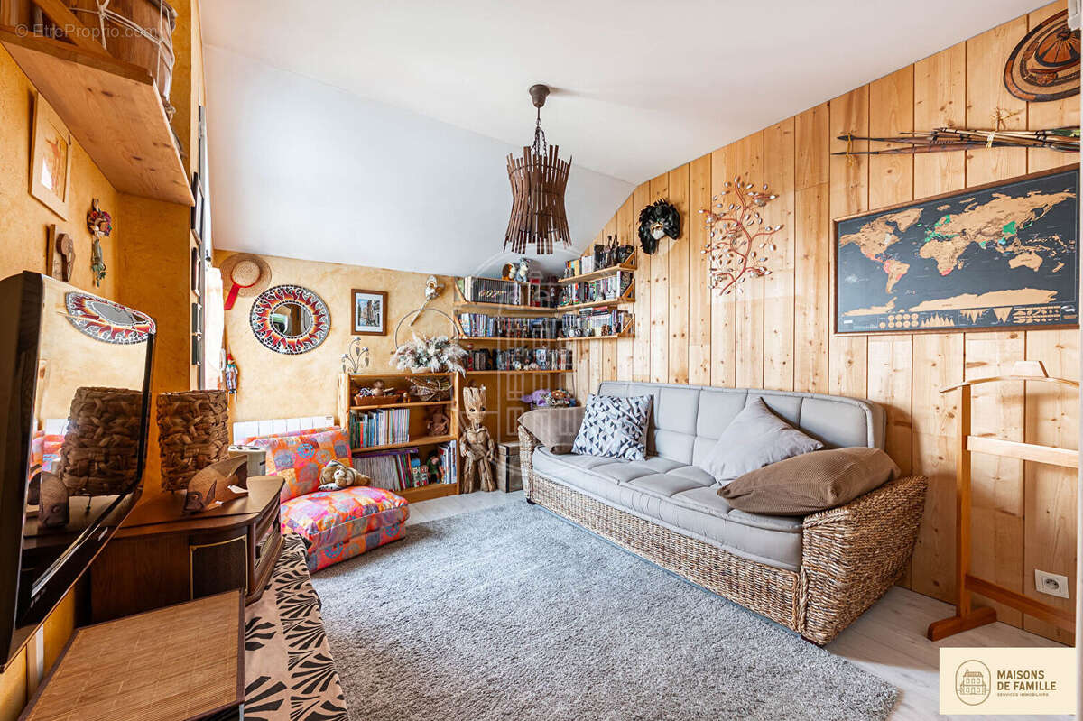 Appartement à HOUILLES