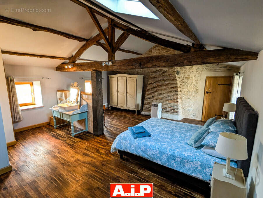 Maison à LA FORET-SUR-SEVRE