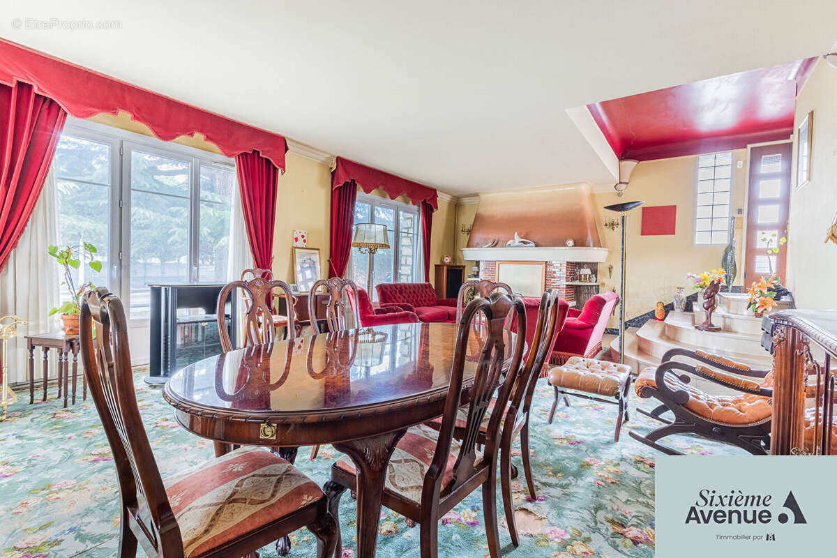 Maison à SAVIGNY-SUR-ORGE