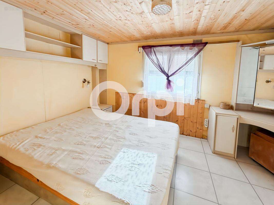 Maison à GROSPIERRES