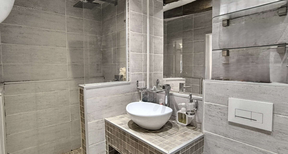 Appartement à LA VILLE-DU-BOIS